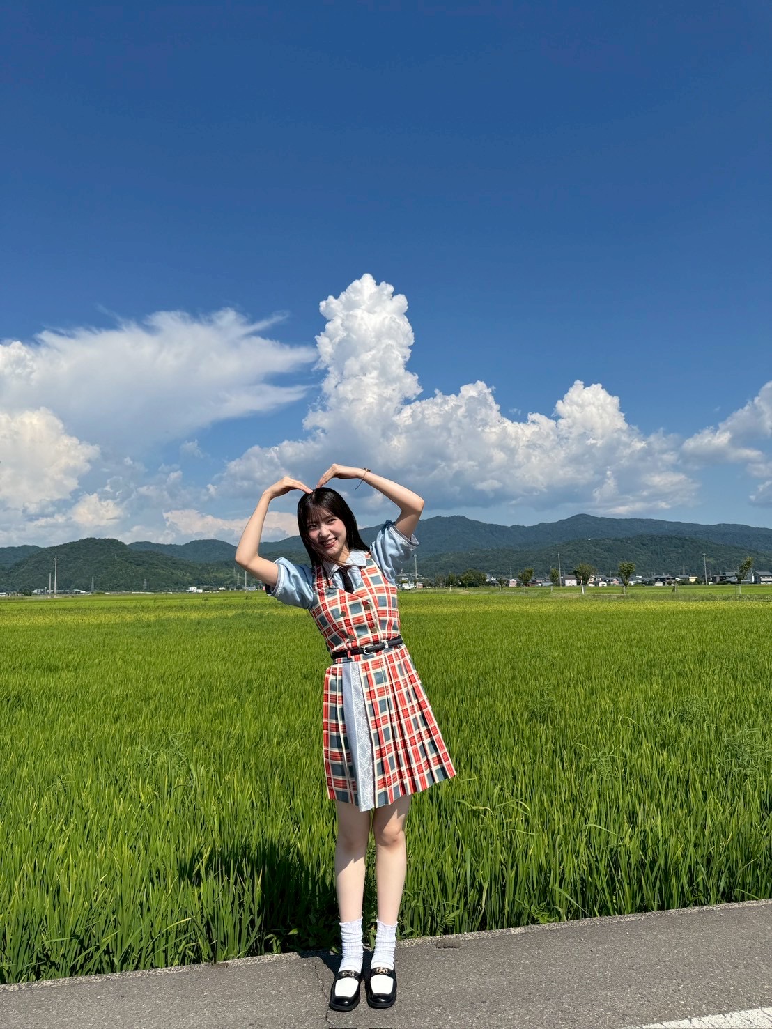 宮腰友里亜 12月個別生写真　サイン 宮腰友里亜の雨過天晴|#22「モデル」|AuDee（オーディー