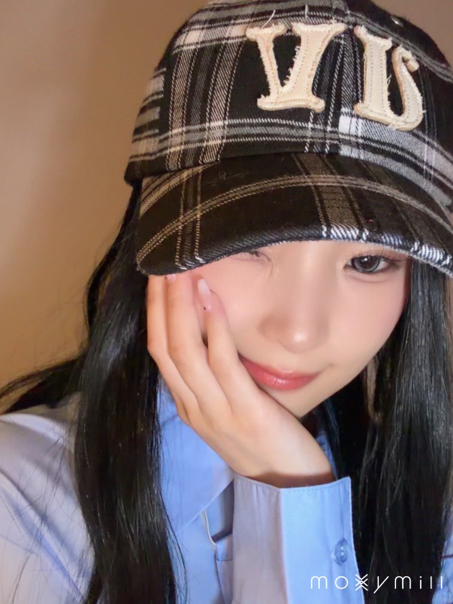 久しぶりの黒髪気分🖤 (ウィッグだよ🫣)