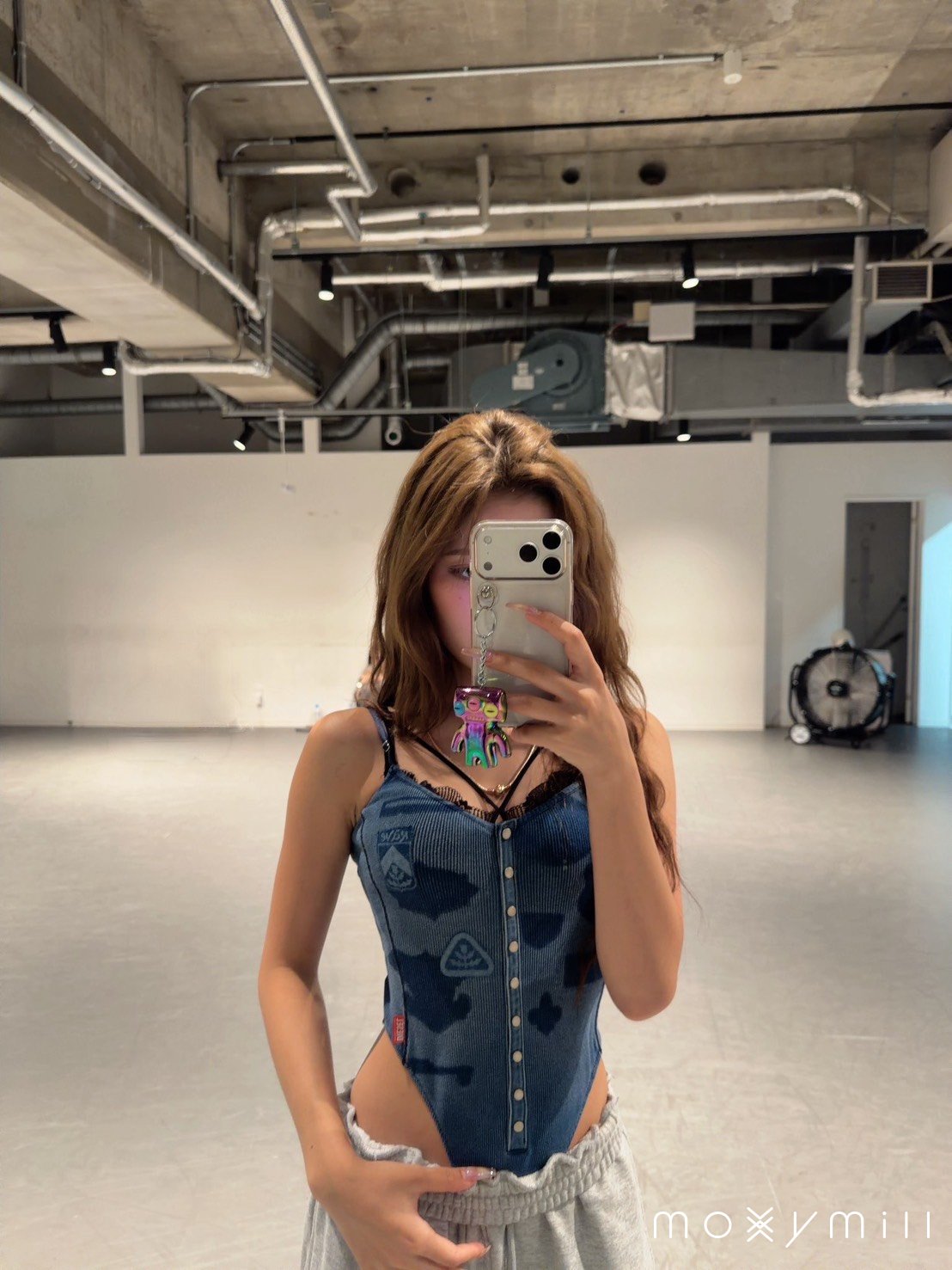 📸